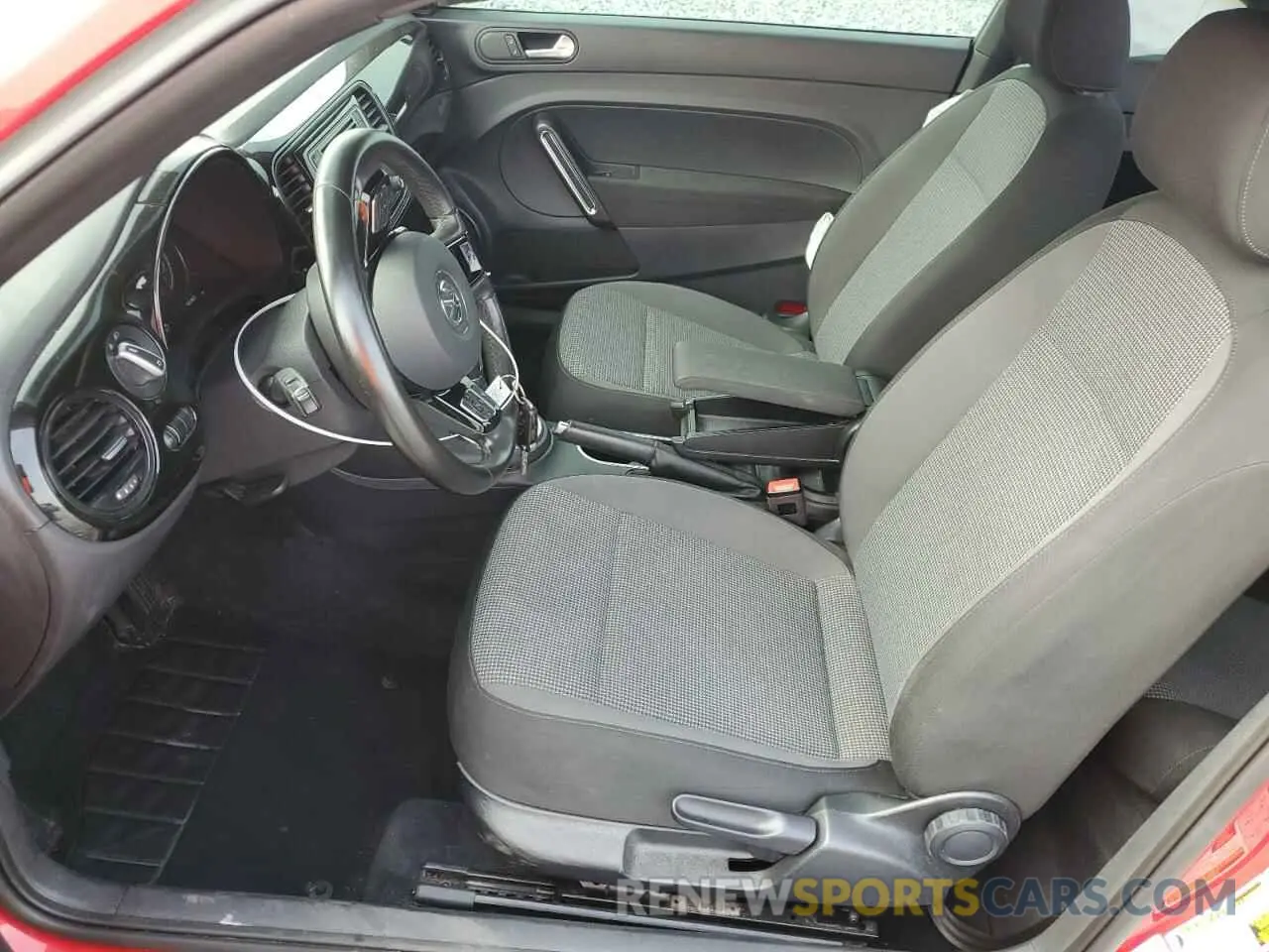 7 Photograph of a damaged car 3VWFD7AT9KM710866 VOLKSWAGEN BEETLE 2019