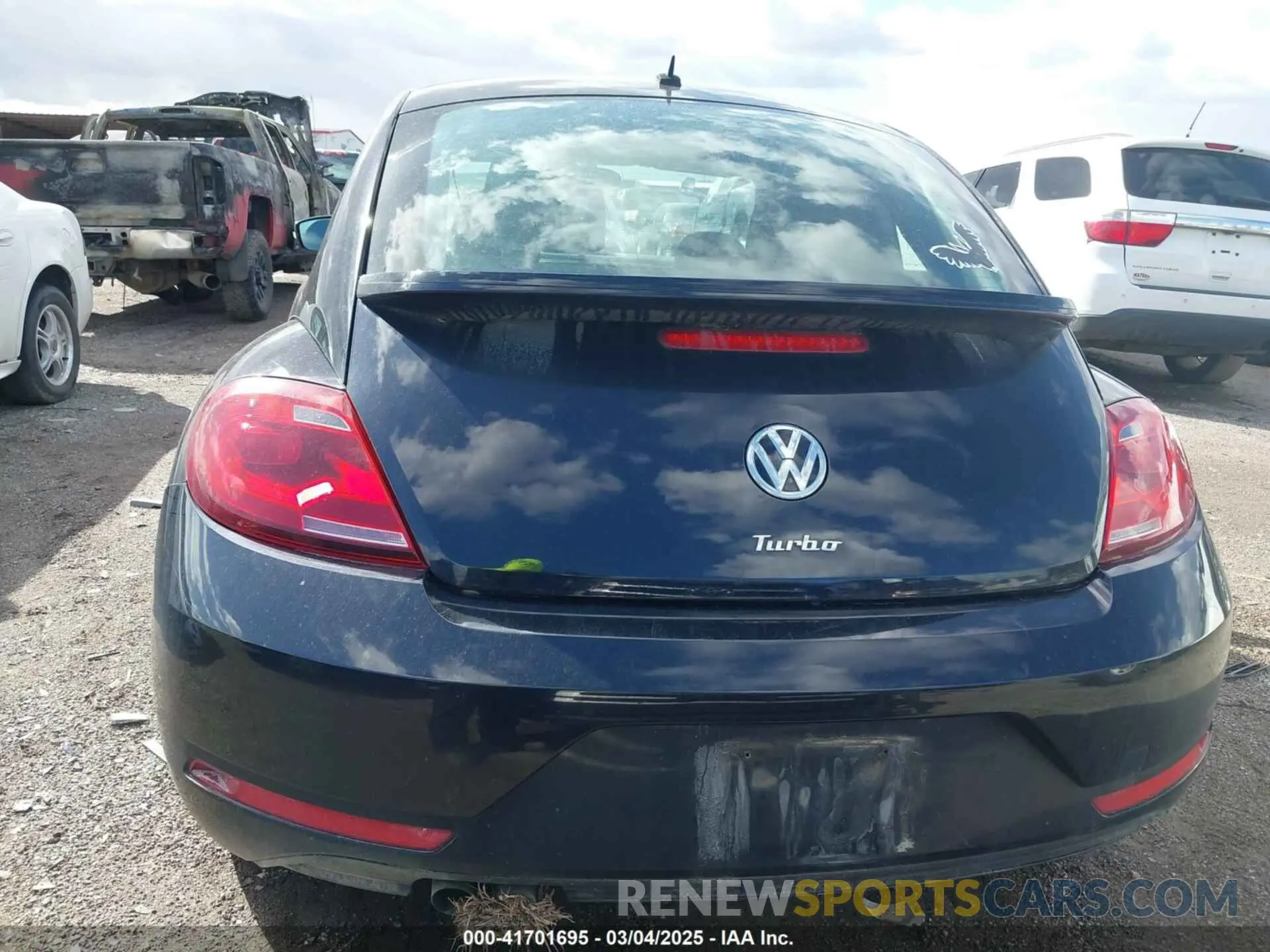 16 Photograph of a damaged car 3VWFD7ATXKM709046 VOLKSWAGEN BEETLE 2019
