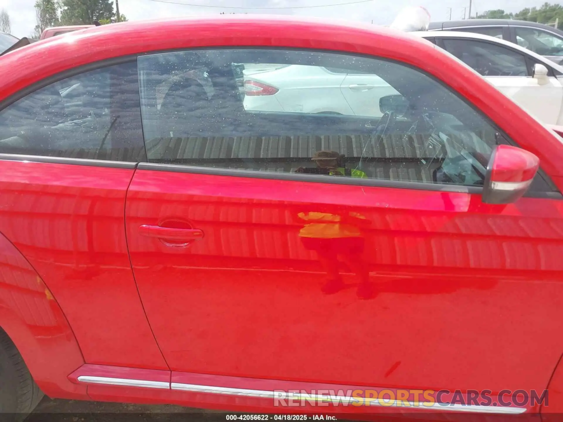14 Photograph of a damaged car 3VWFD7ATXKM712450 VOLKSWAGEN BEETLE 2019
