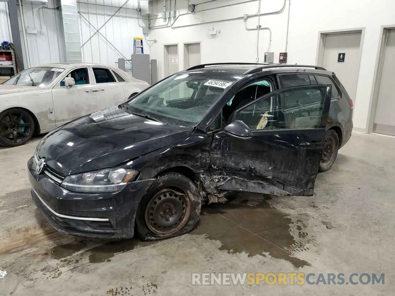 1 Фотография поврежденного автомобиля 3VW217AU7KM505546 VOLKSWAGEN GOLF 2019