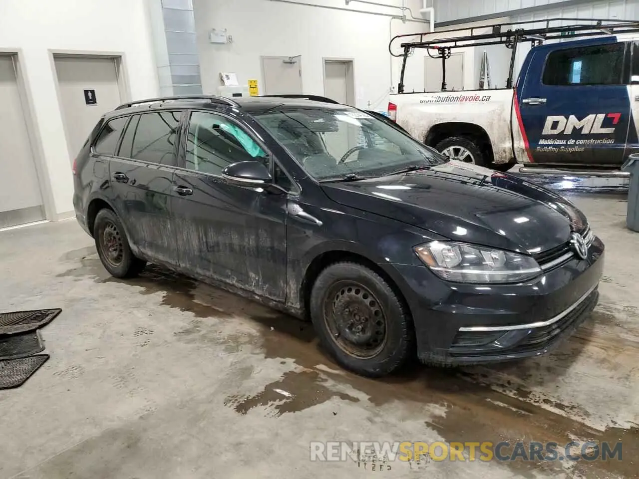 4 Фотография поврежденного автомобиля 3VW217AU7KM505546 VOLKSWAGEN GOLF 2019