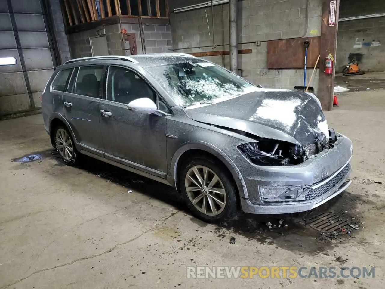 4 Photograph of a damaged car 3VWM17AU3KM501986 VOLKSWAGEN GOLF 2019
