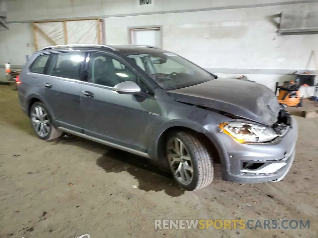 4 Photograph of a damaged car 3VWM17AU5KM519986 VOLKSWAGEN GOLF 2019