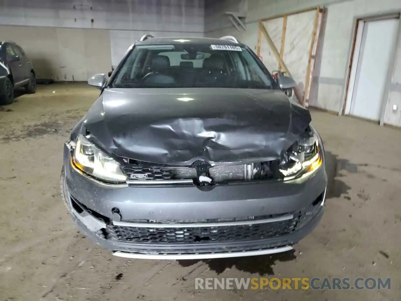 5 Photograph of a damaged car 3VWM17AU5KM519986 VOLKSWAGEN GOLF 2019