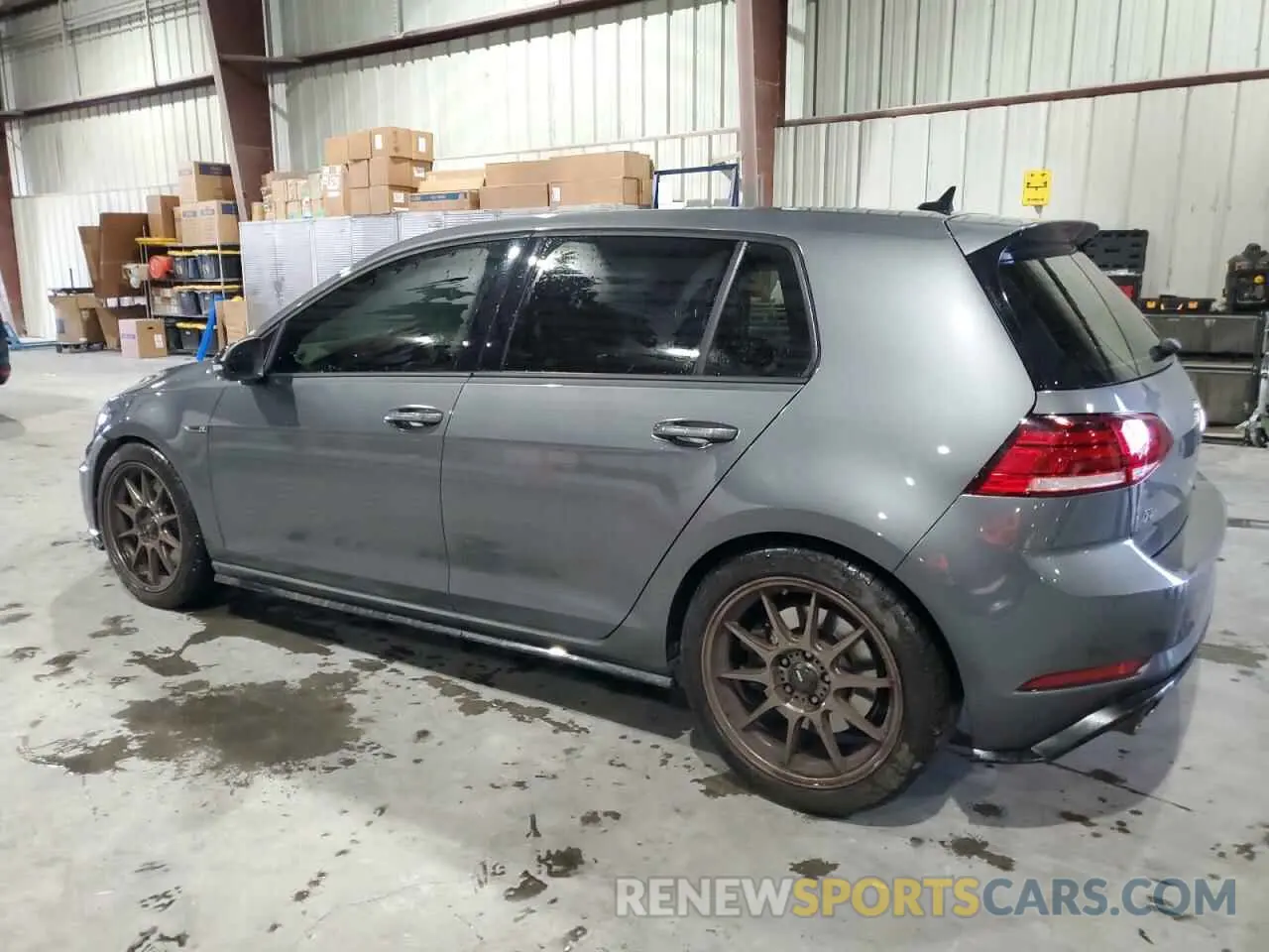 2 Фотография поврежденного автомобиля WVWWA7AU4KW225264 VOLKSWAGEN GOLF 2019