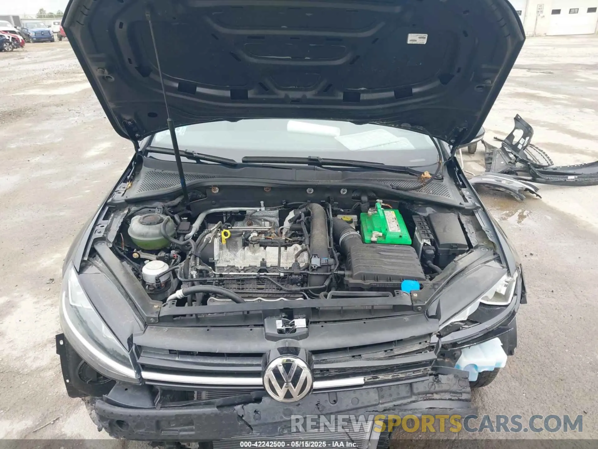 10 Фотография поврежденного автомобиля 3VWW57AU2LM009352 VOLKSWAGEN GOLF 2020
