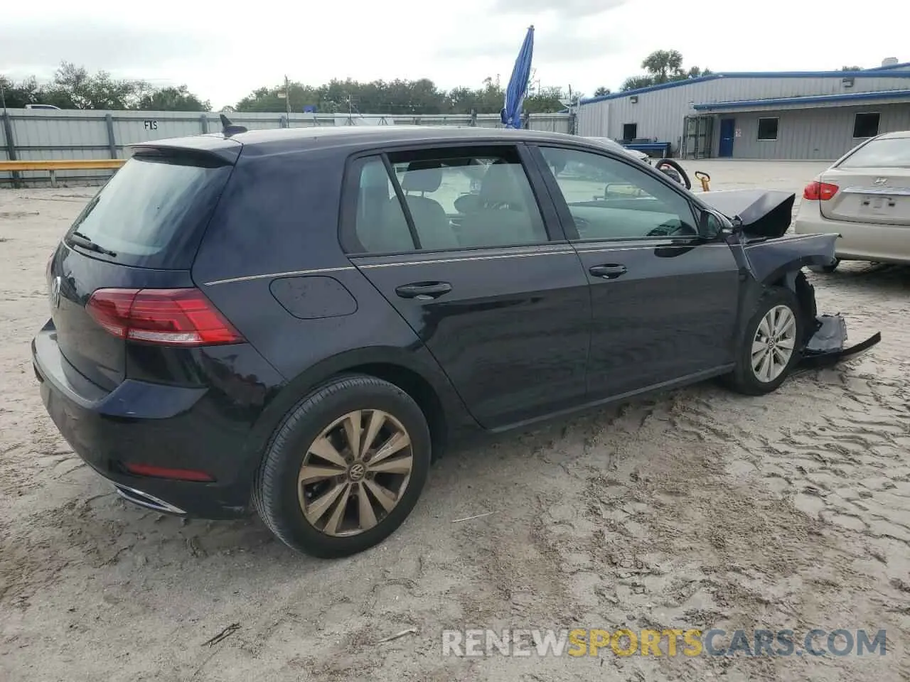 3 Фотография поврежденного автомобиля 3VWG57AU2MM007509 VOLKSWAGEN GOLF 2021