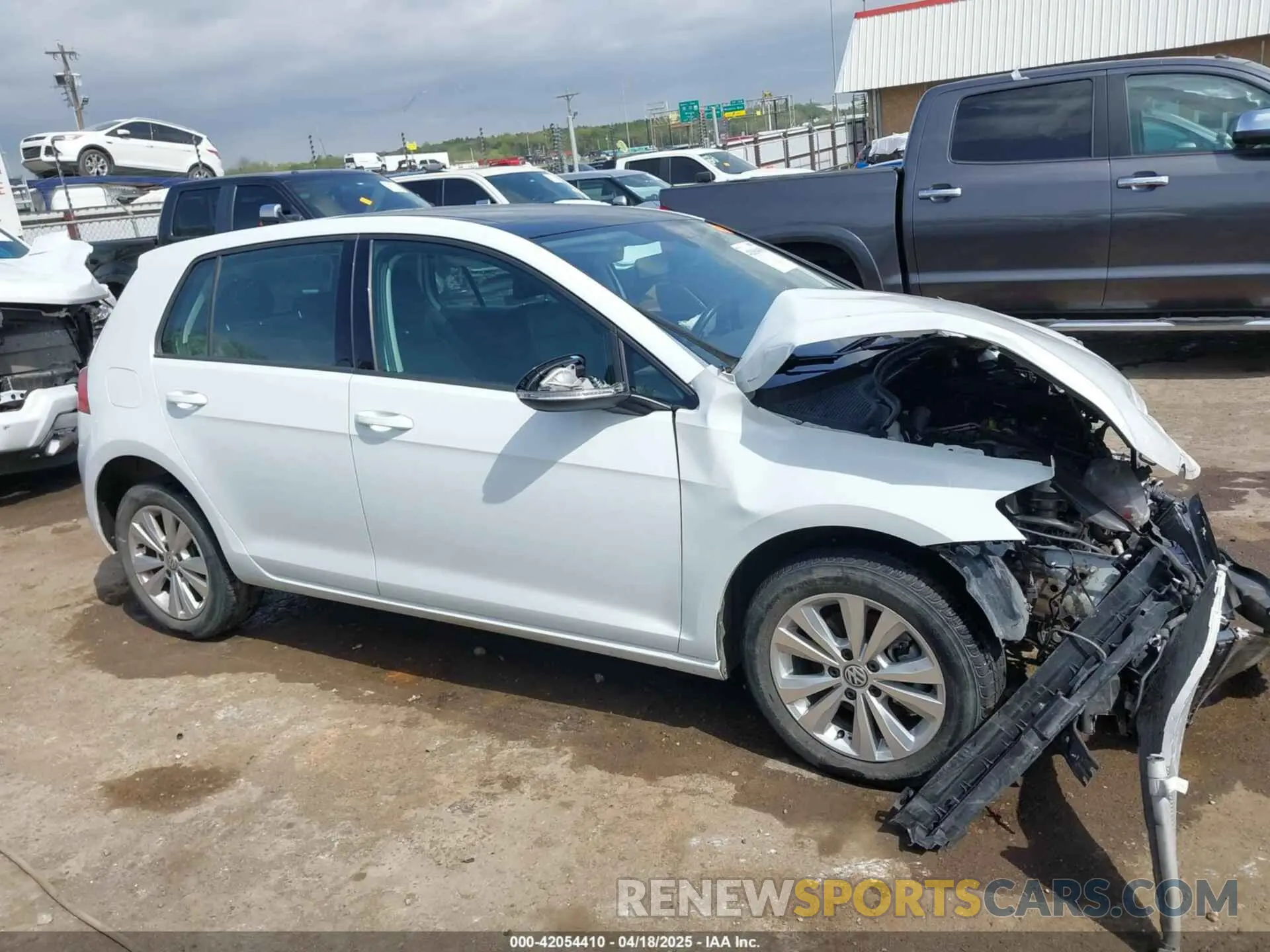 13 Фотография поврежденного автомобиля 3VWG57AU7MM003388 VOLKSWAGEN GOLF 2021
