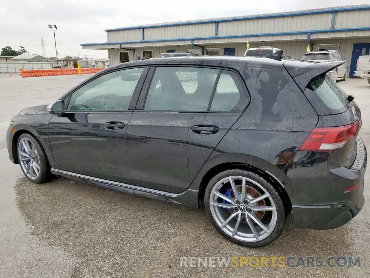 2 Фотография поврежденного автомобиля WVWEB7CD8RW221296 VOLKSWAGEN GOLF 2024
