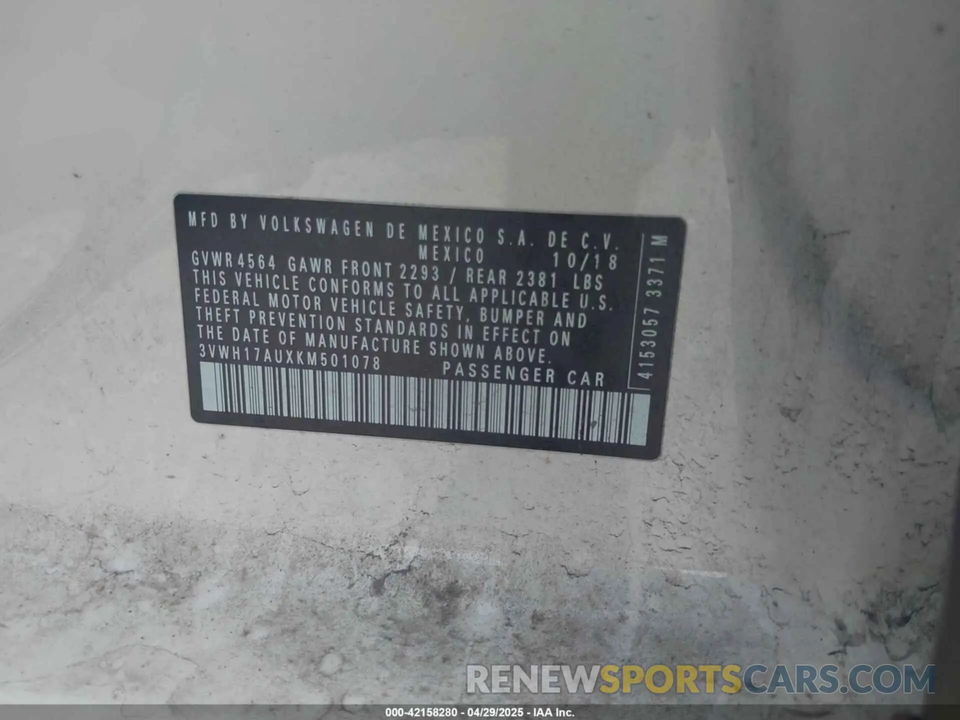 9 Photograph of a damaged car 3VWH17AUXKM501078 VOLKSWAGEN GOLF ALLTRACK 2019