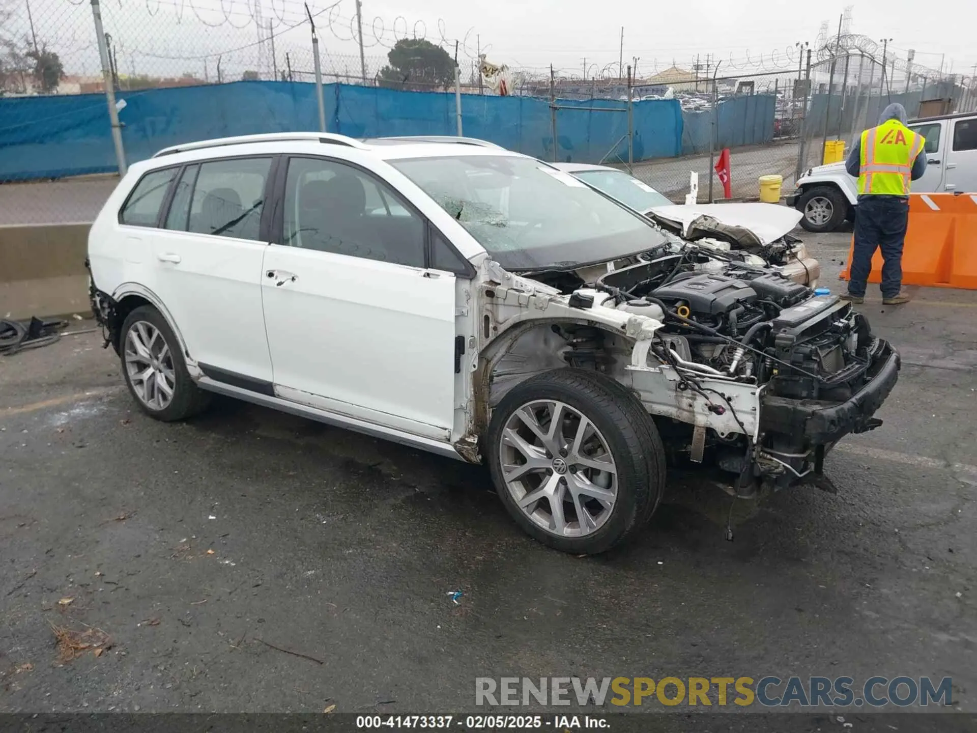 1 Photograph of a damaged car 3VWM17AU8KM506701 VOLKSWAGEN GOLF ALLTRACK 2019