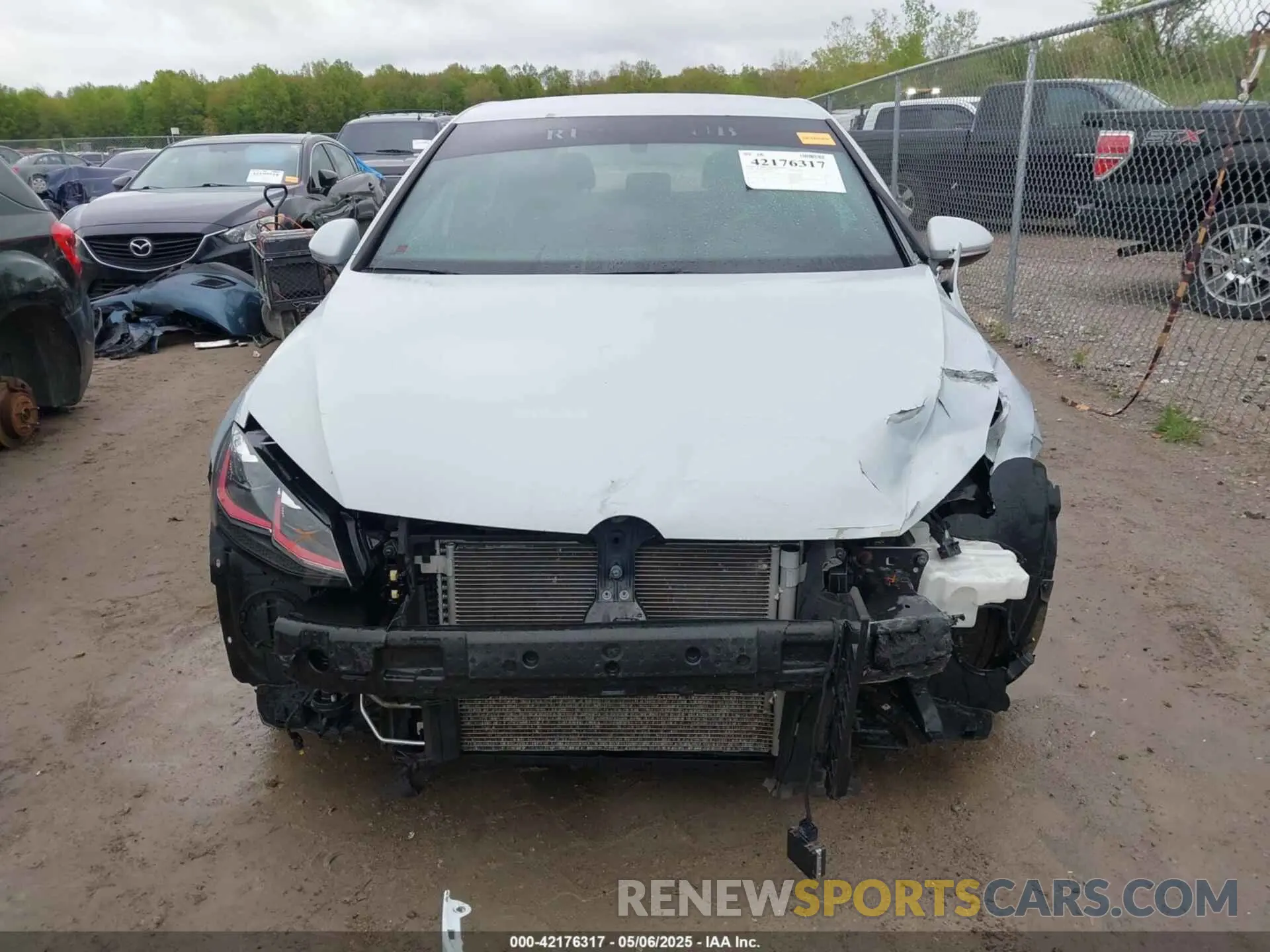 13 Photograph of a damaged car 3VW5T7AU1KM002313 VOLKSWAGEN GOLF GTI 2019