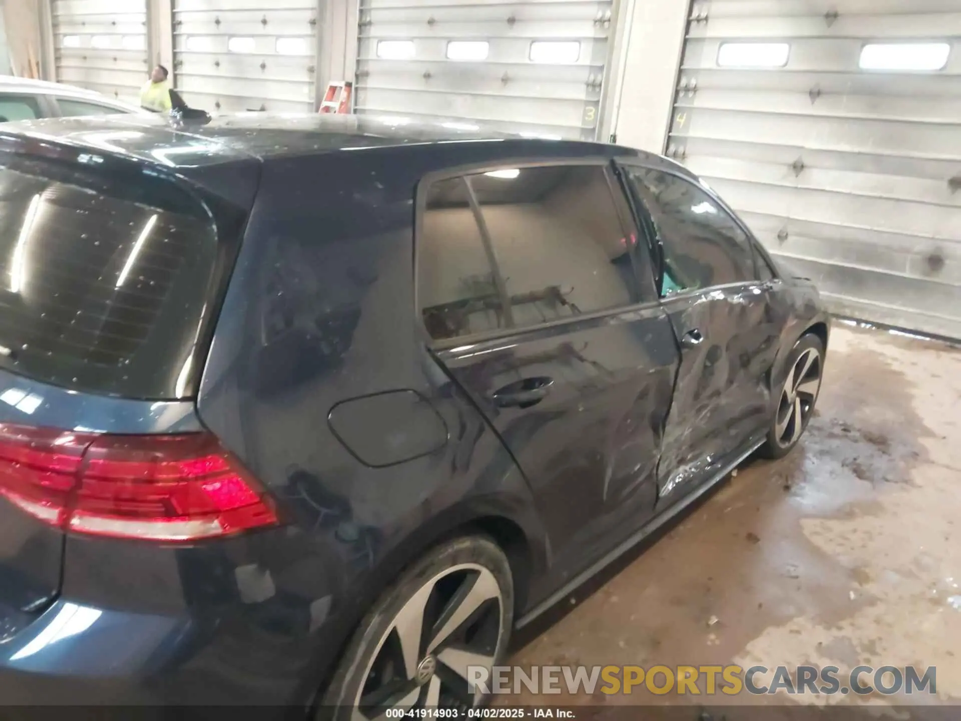 6 Фотография поврежденного автомобиля 3VW5T7AU8KM029900 VOLKSWAGEN GOLF GTI 2019