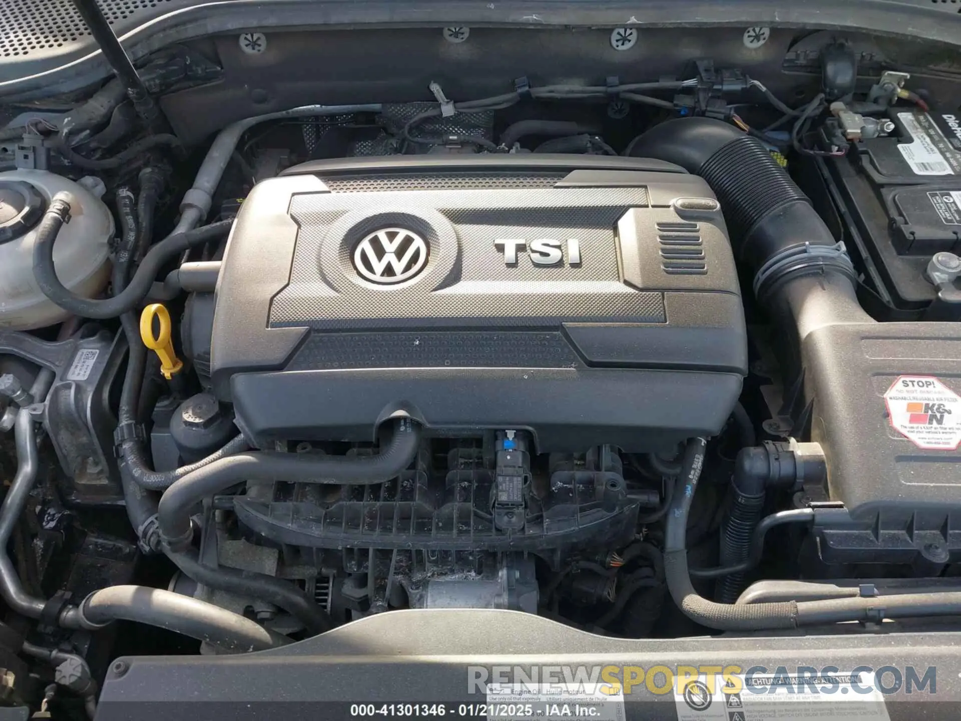 10 Photograph of a damaged car 3VW6T7AU0KM001318 VOLKSWAGEN GOLF GTI 2019
