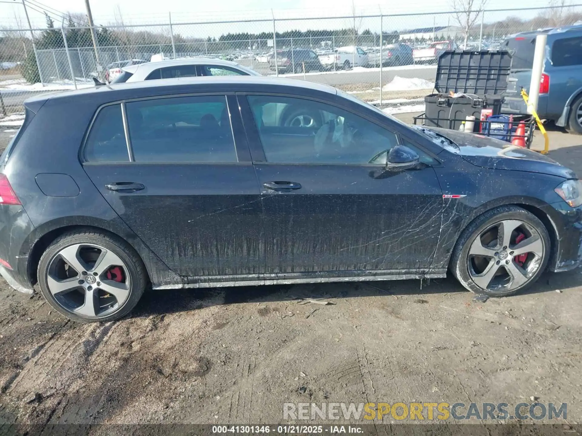 13 Photograph of a damaged car 3VW6T7AU0KM001318 VOLKSWAGEN GOLF GTI 2019
