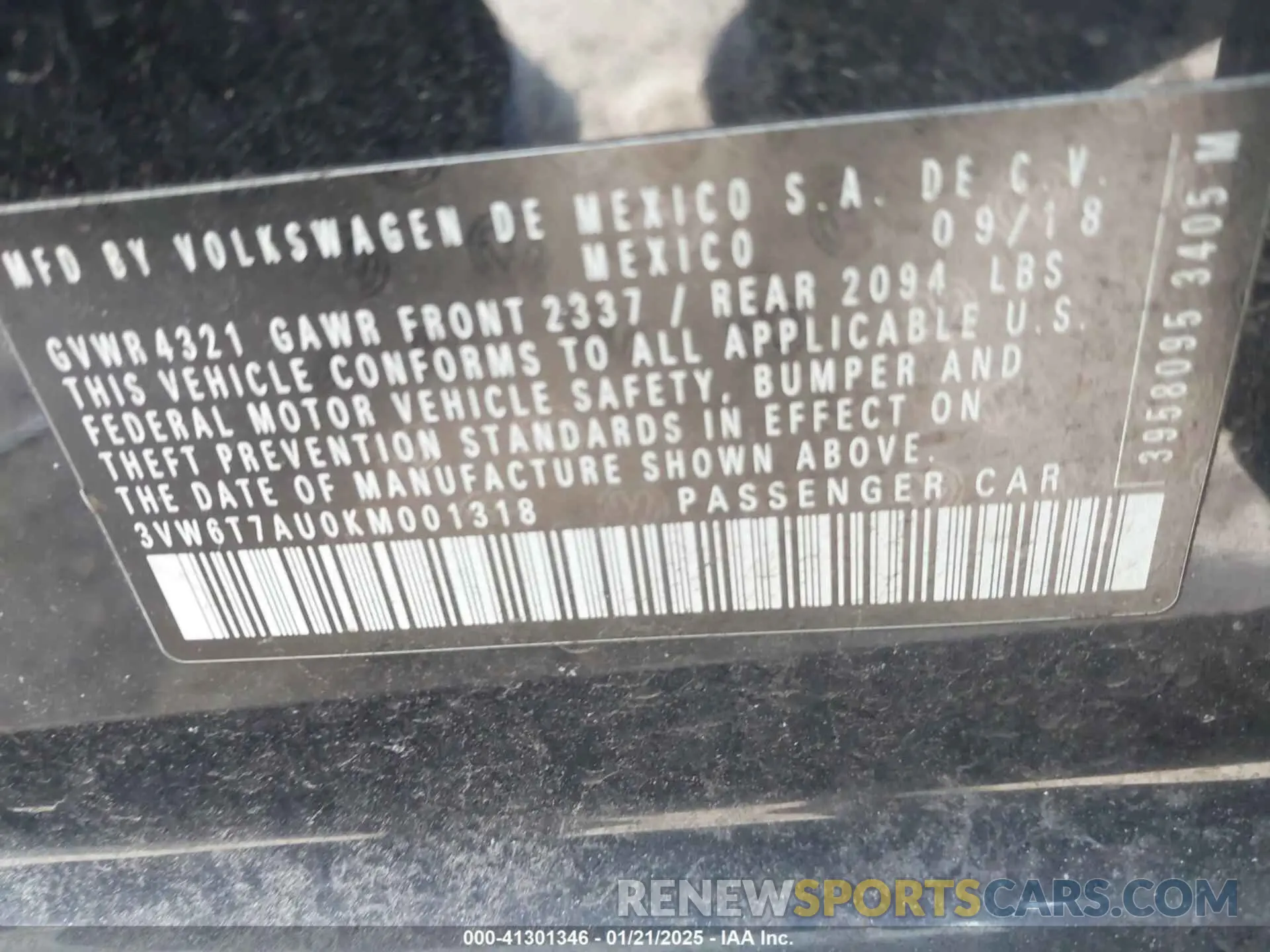 9 Photograph of a damaged car 3VW6T7AU0KM001318 VOLKSWAGEN GOLF GTI 2019