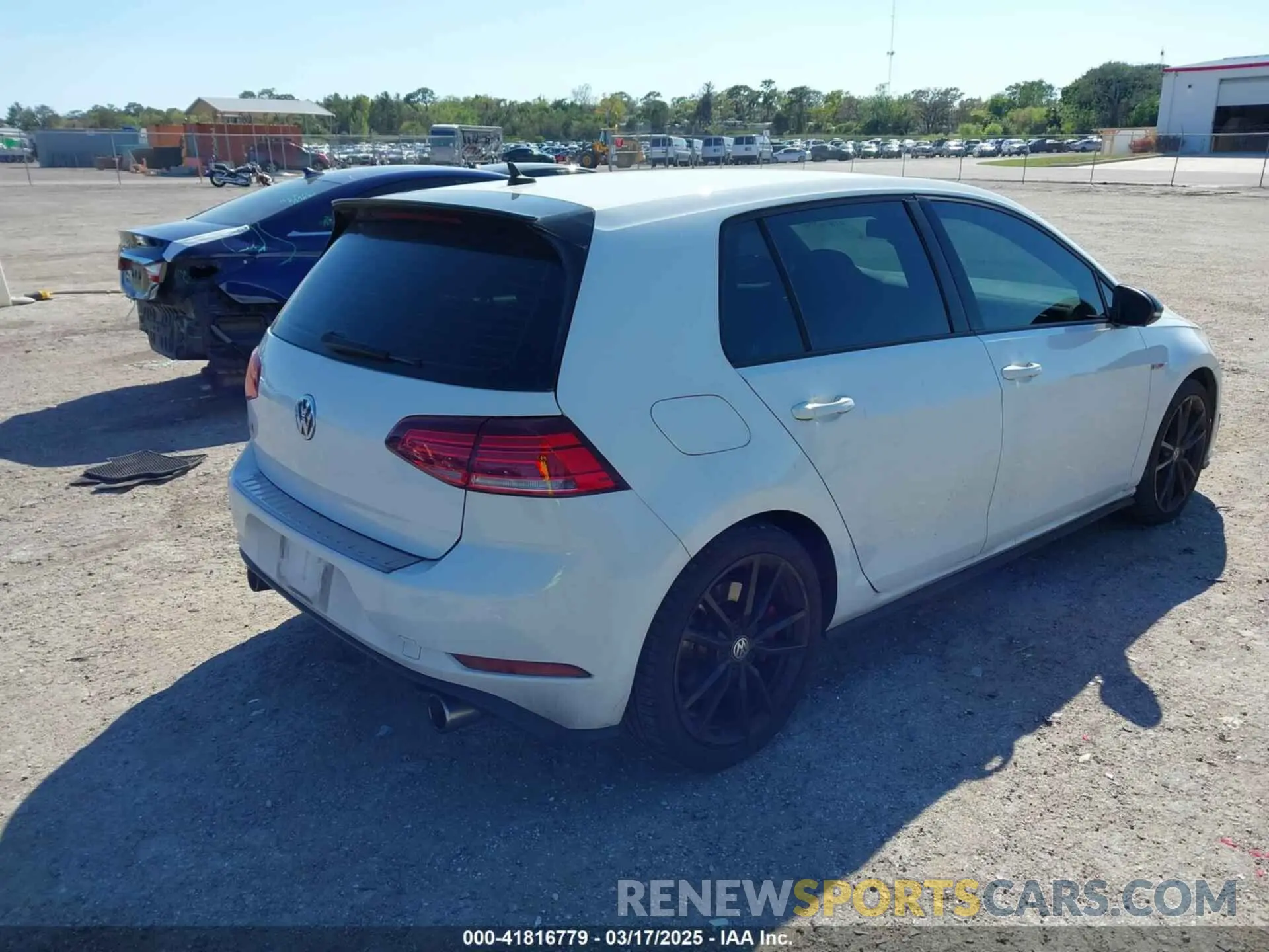 4 Photograph of a damaged car 3VW6T7AU2KM016435 VOLKSWAGEN GOLF GTI 2019
