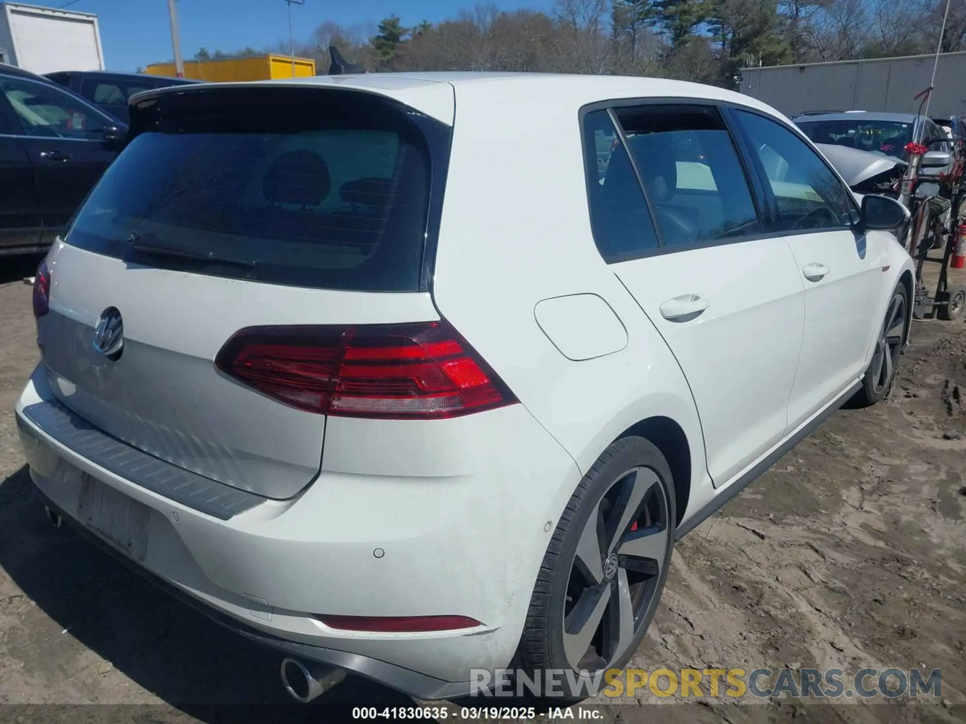 4 Photograph of a damaged car 3VW6T7AU3KM001751 VOLKSWAGEN GOLF GTI 2019