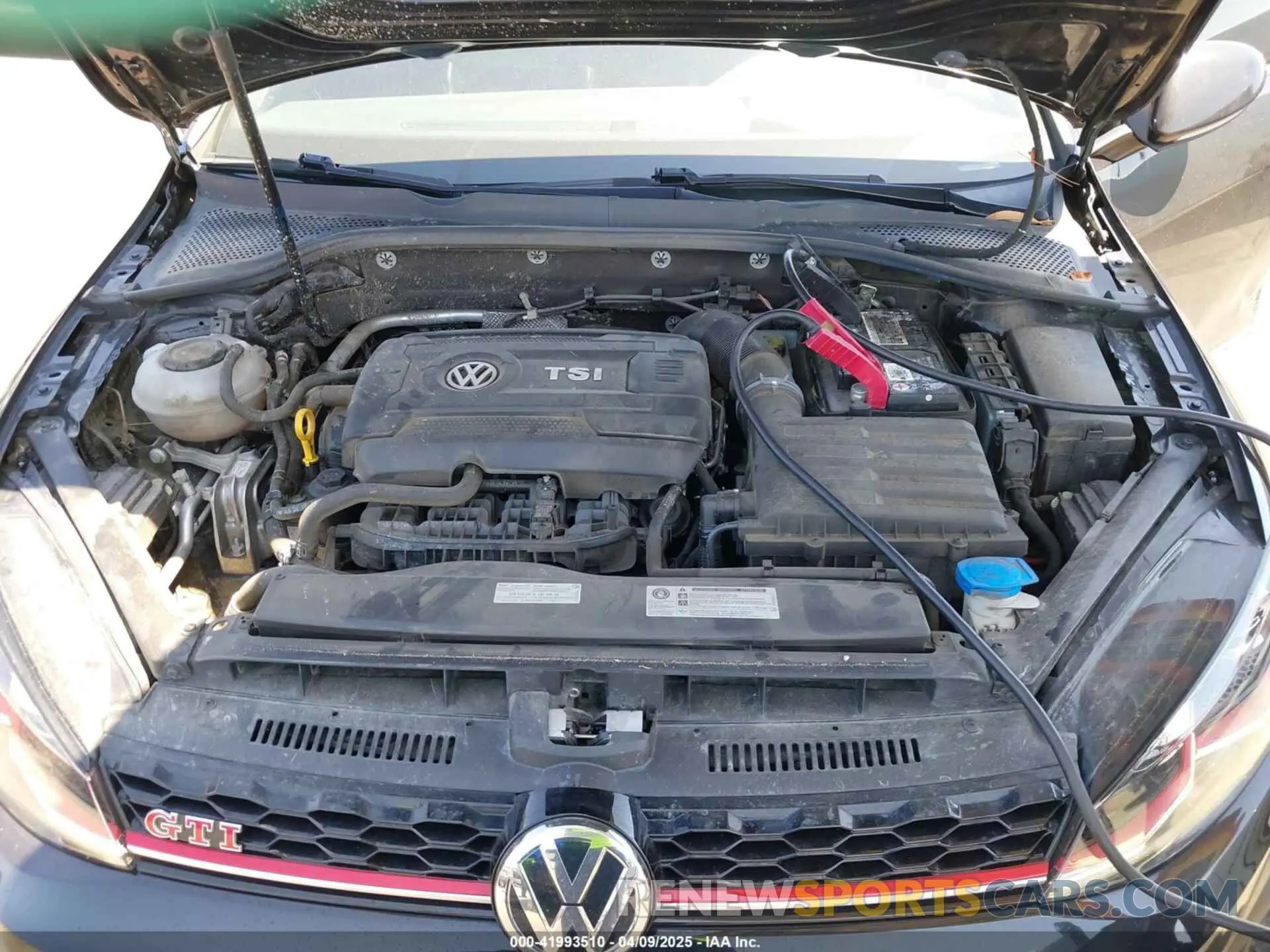 10 Photograph of a damaged car 3VW6T7AU6KM016583 VOLKSWAGEN GOLF GTI 2019