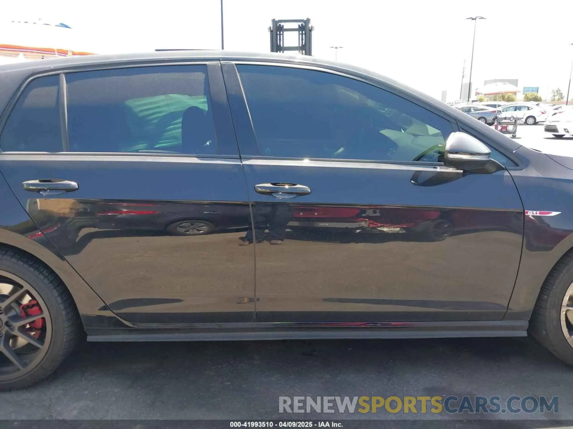 13 Photograph of a damaged car 3VW6T7AU6KM016583 VOLKSWAGEN GOLF GTI 2019