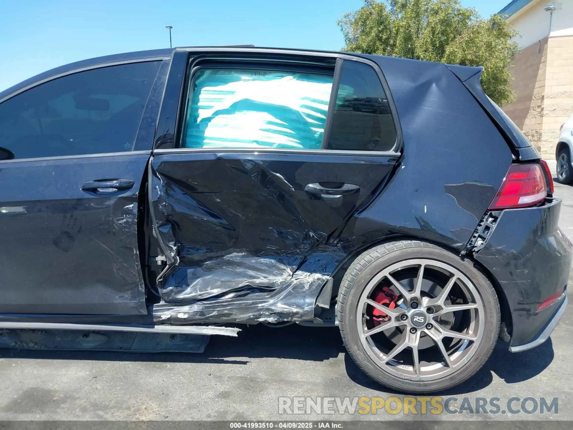 6 Photograph of a damaged car 3VW6T7AU6KM016583 VOLKSWAGEN GOLF GTI 2019