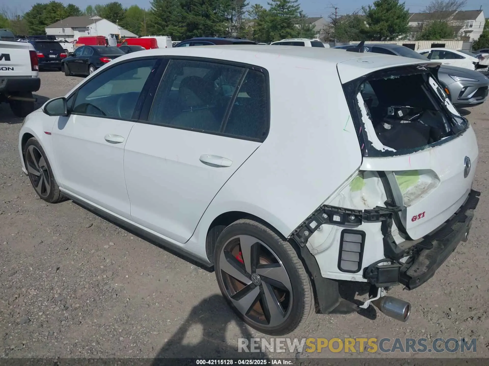 3 Photograph of a damaged car 3VW6T7AU5LM001042 VOLKSWAGEN GOLF GTI 2020