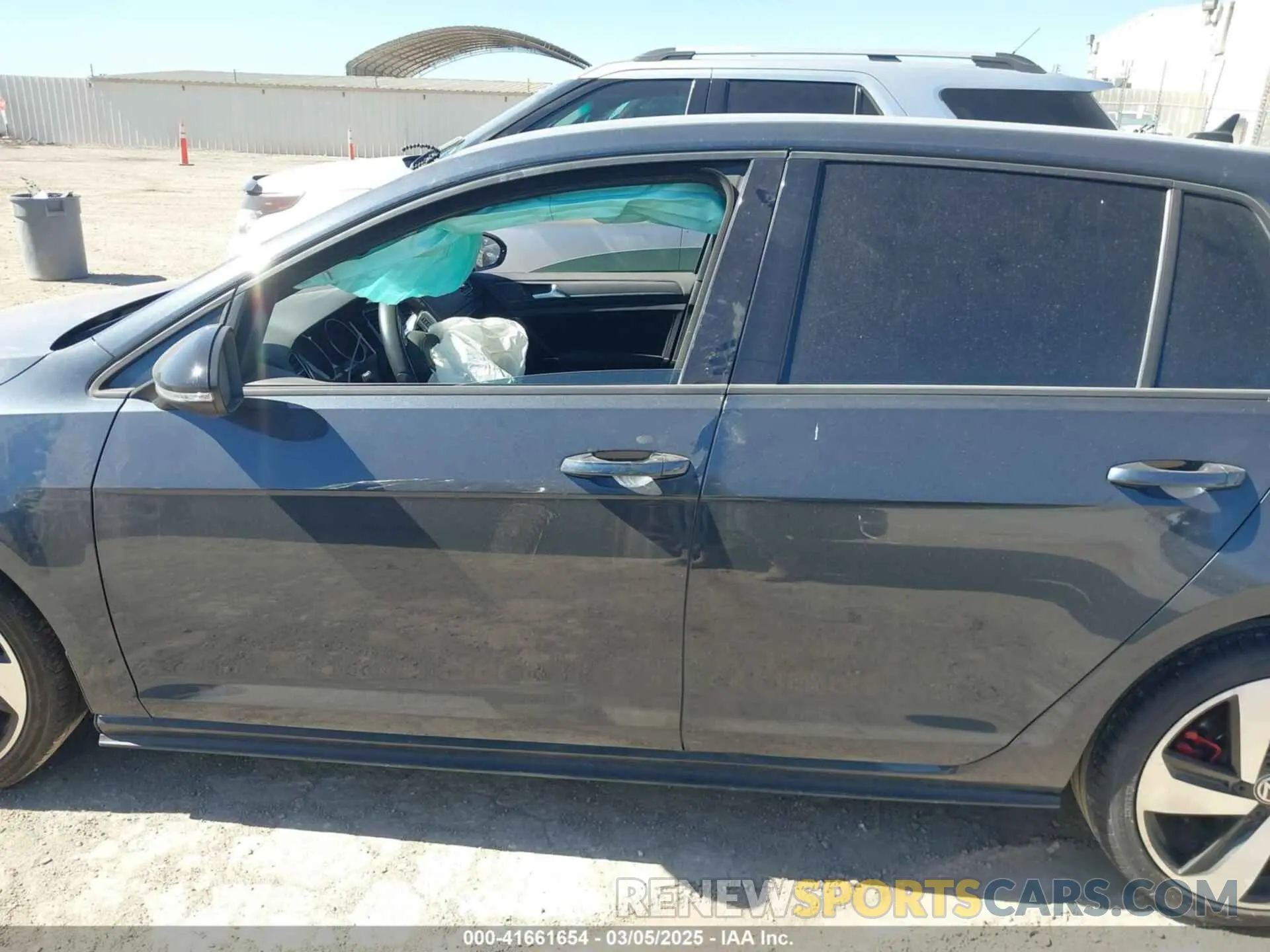 14 Photograph of a damaged car 3VW5T7AU4MM000946 VOLKSWAGEN GOLF GTI 2021
