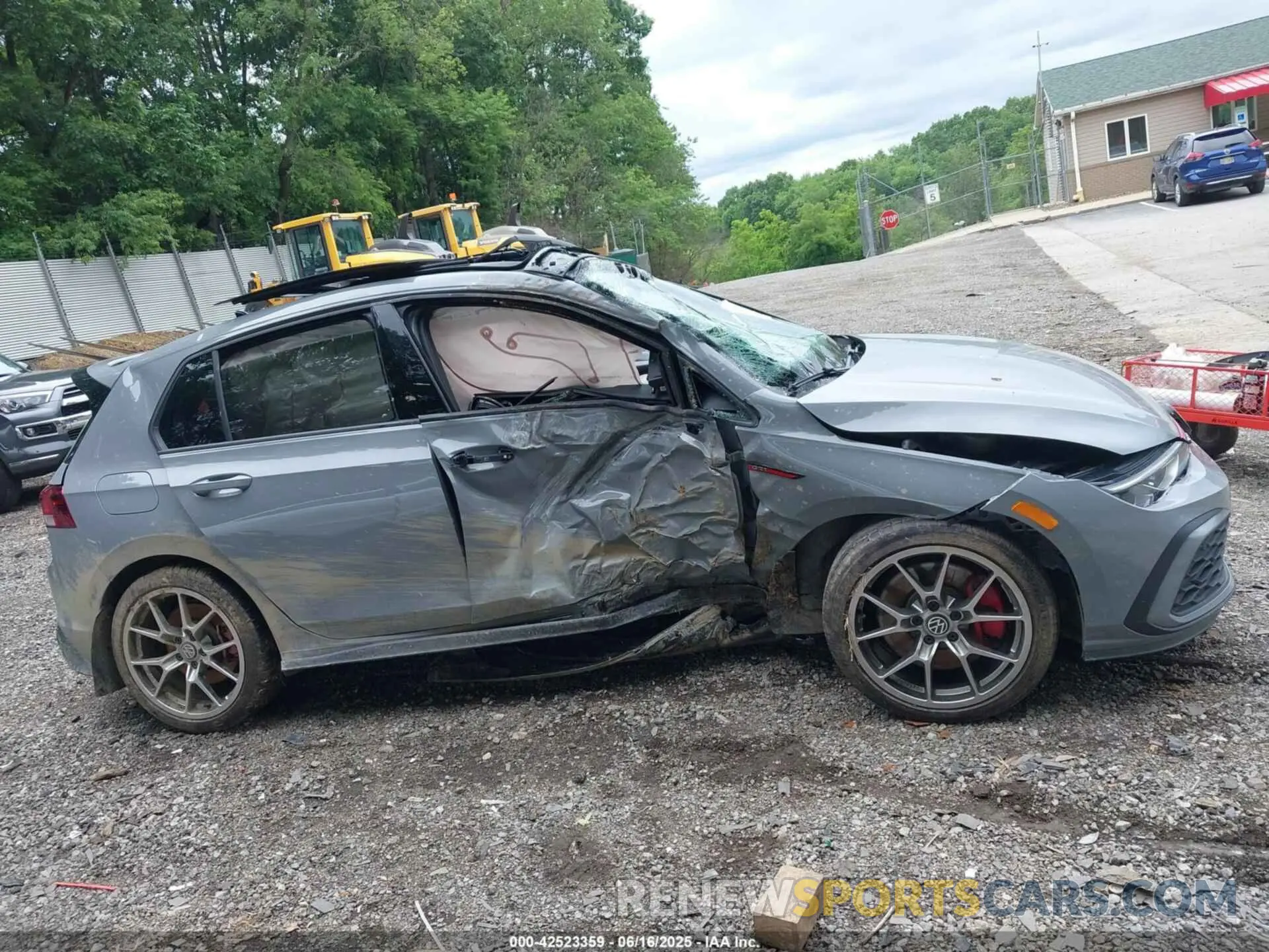 13 Photograph of a damaged car WVW2A7CD0PW117839 VOLKSWAGEN GOLF GTI 2023