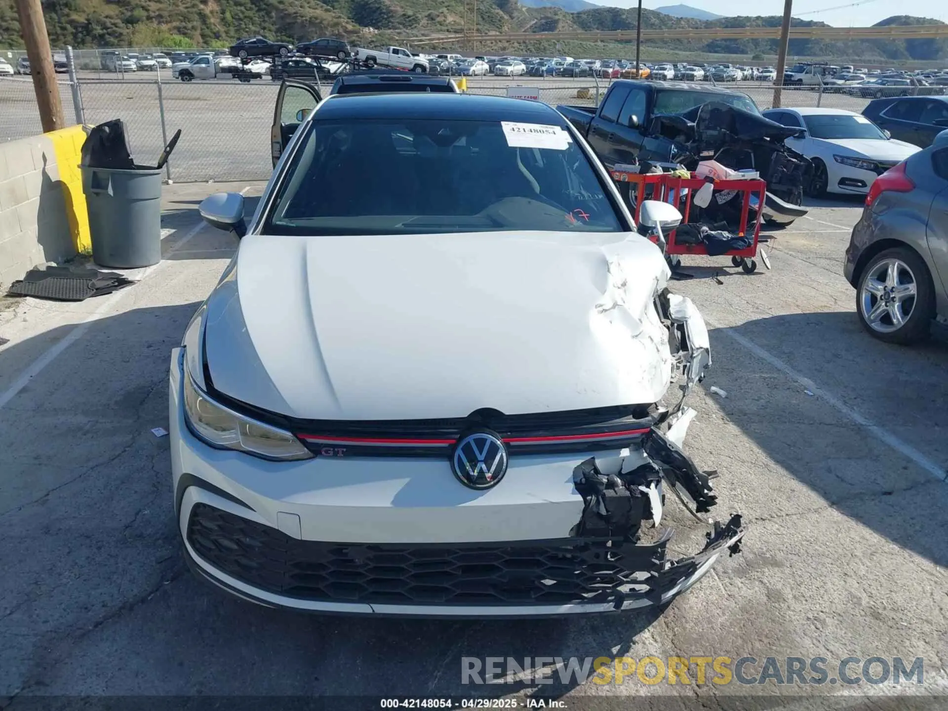12 Фотография поврежденного автомобиля WVWRA7CD0PW212965 VOLKSWAGEN GOLF GTI 2023