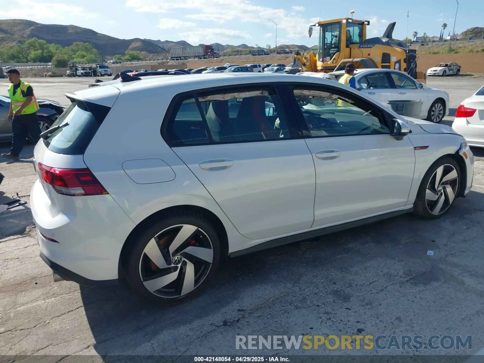 13 Фотография поврежденного автомобиля WVWRA7CD0PW212965 VOLKSWAGEN GOLF GTI 2023