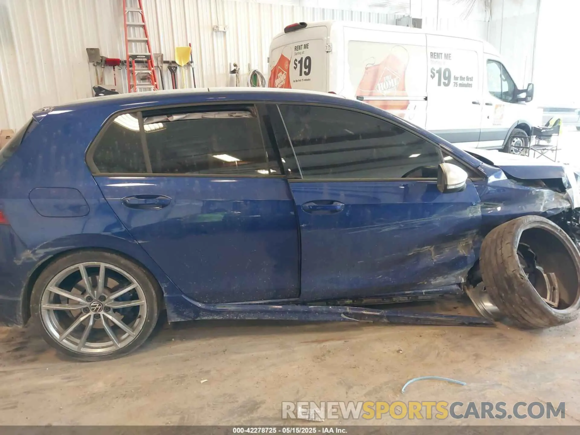 12 Photograph of a damaged car WVWEB7CD2RW225649 VOLKSWAGEN GOLF R 2024