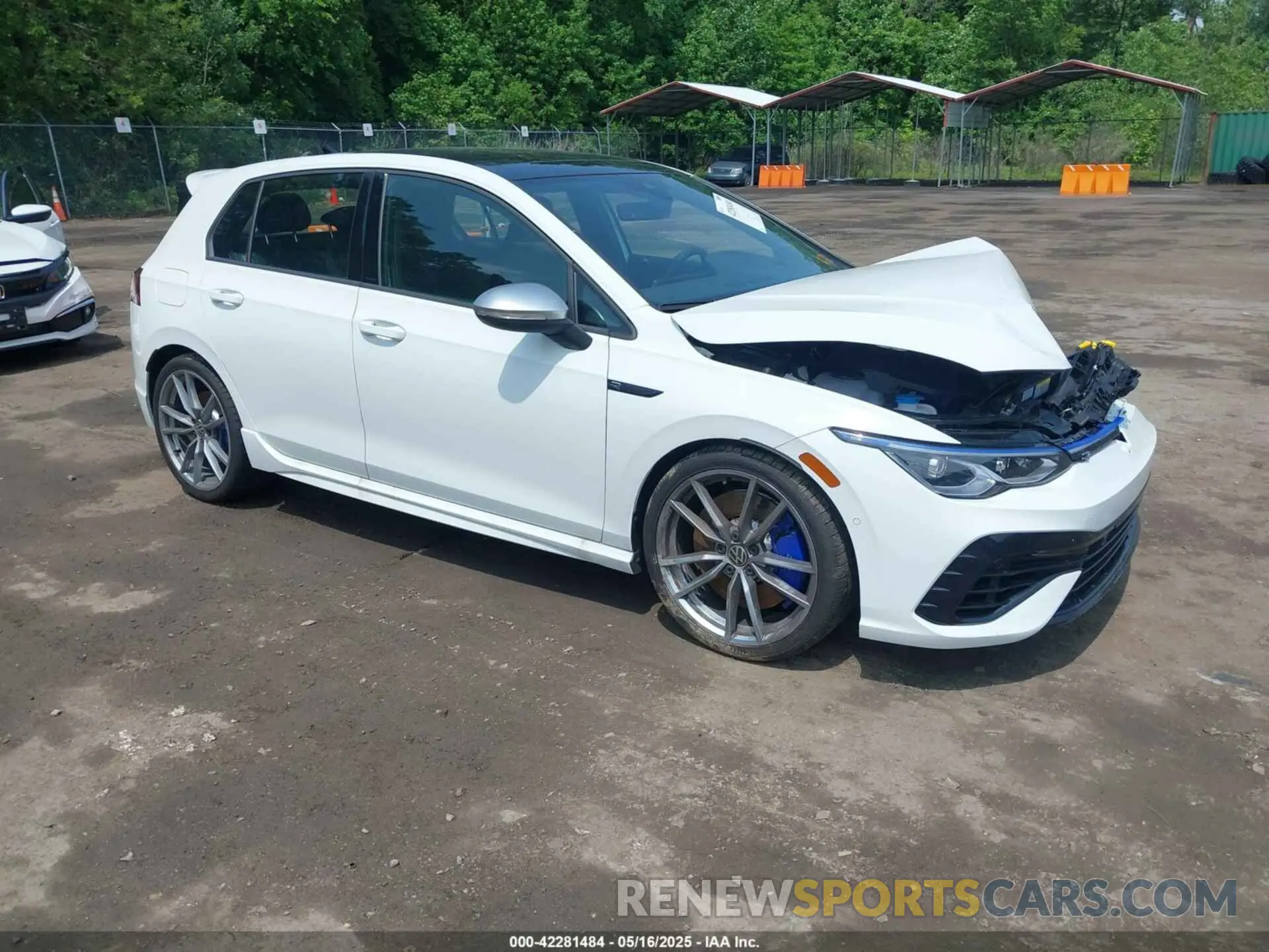 1 Photograph of a damaged car WVWEB7CD6RW231700 VOLKSWAGEN GOLF R 2024
