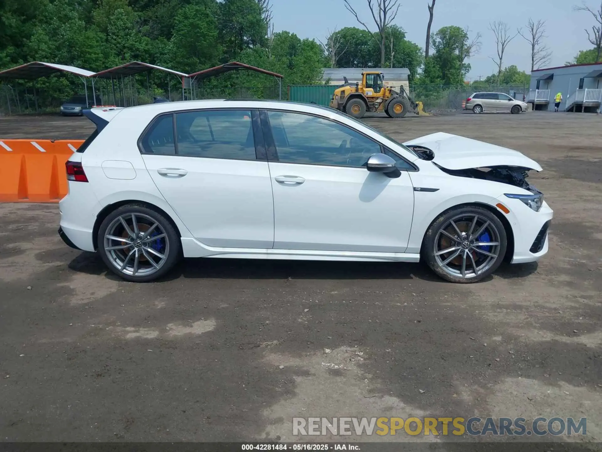 14 Photograph of a damaged car WVWEB7CD6RW231700 VOLKSWAGEN GOLF R 2024