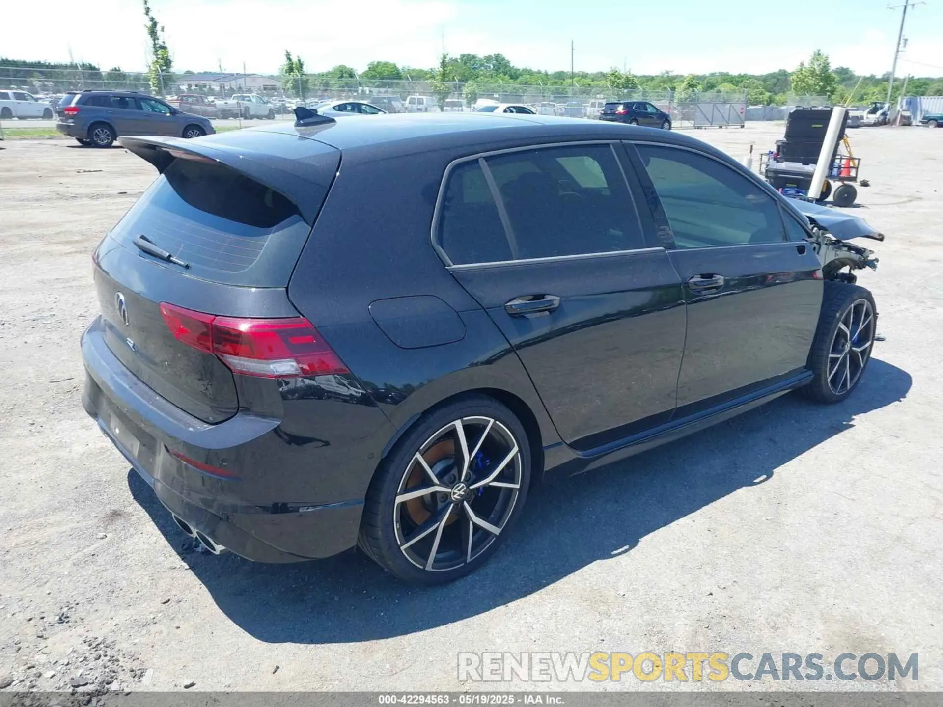 4 Photograph of a damaged car WVWEB7CD7RW158966 VOLKSWAGEN GOLF R 2024