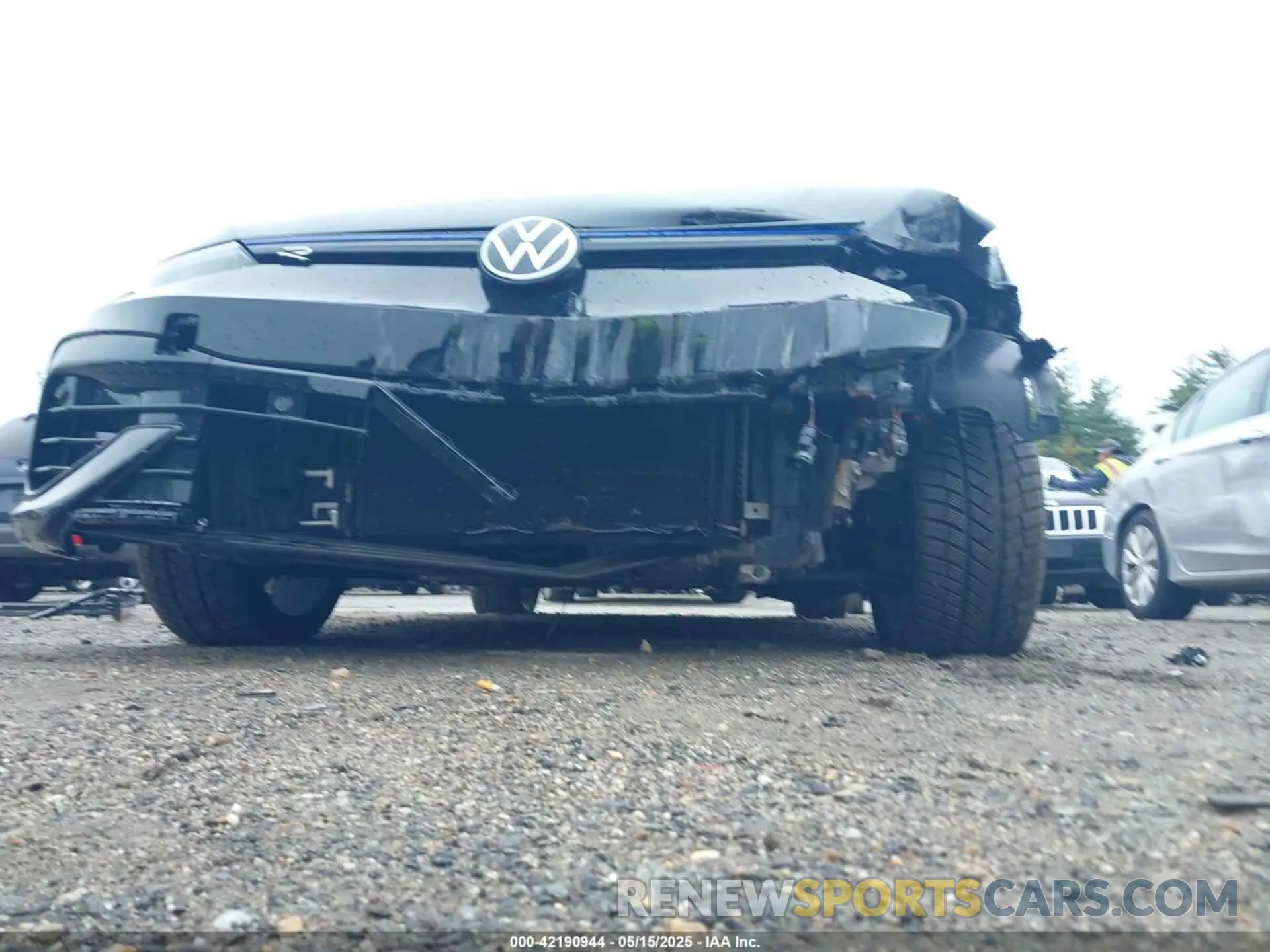 18 Фотография поврежденного автомобиля WVWFB7CD8RW225160 VOLKSWAGEN GOLF R 2024