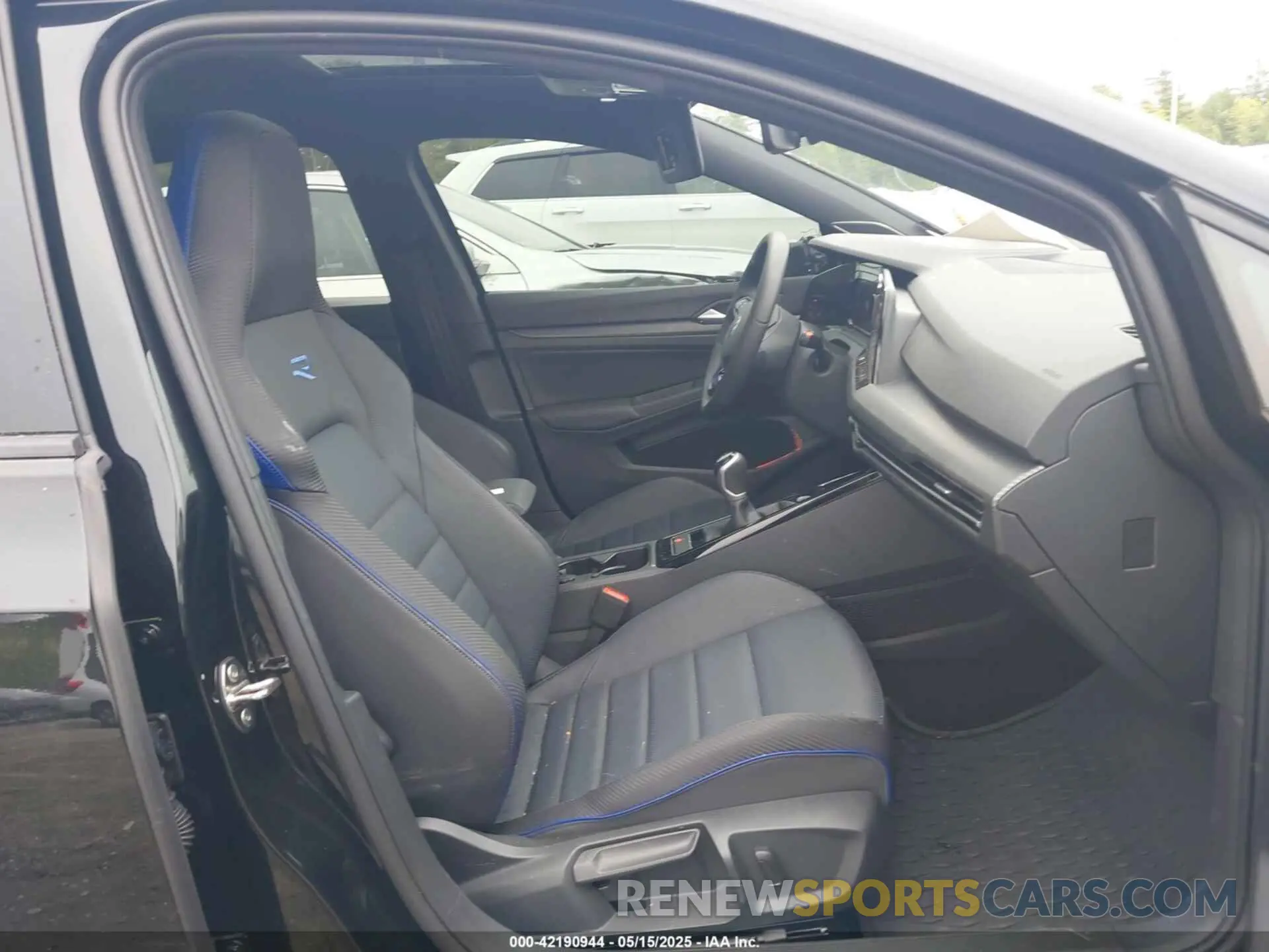 5 Фотография поврежденного автомобиля WVWFB7CD8RW225160 VOLKSWAGEN GOLF R 2024
