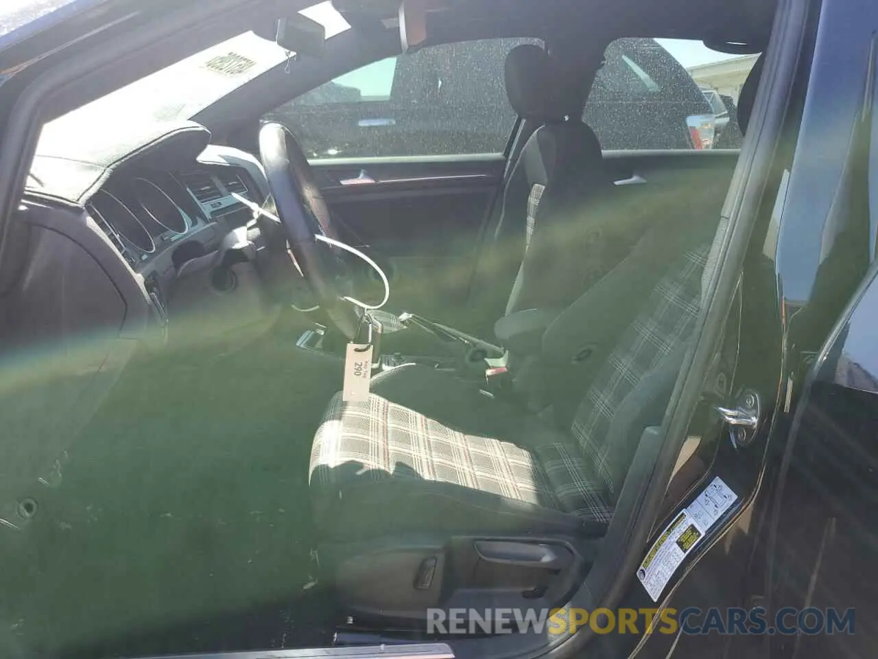 7 Photograph of a damaged car 3VW5T7AU0KM034315 VOLKSWAGEN GTI 2019