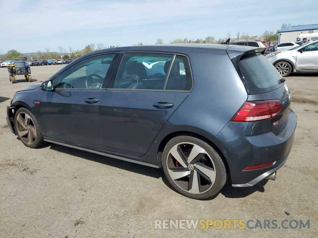 2 Фотография поврежденного автомобиля 3VW5T7AU4KM009725 VOLKSWAGEN GTI 2019