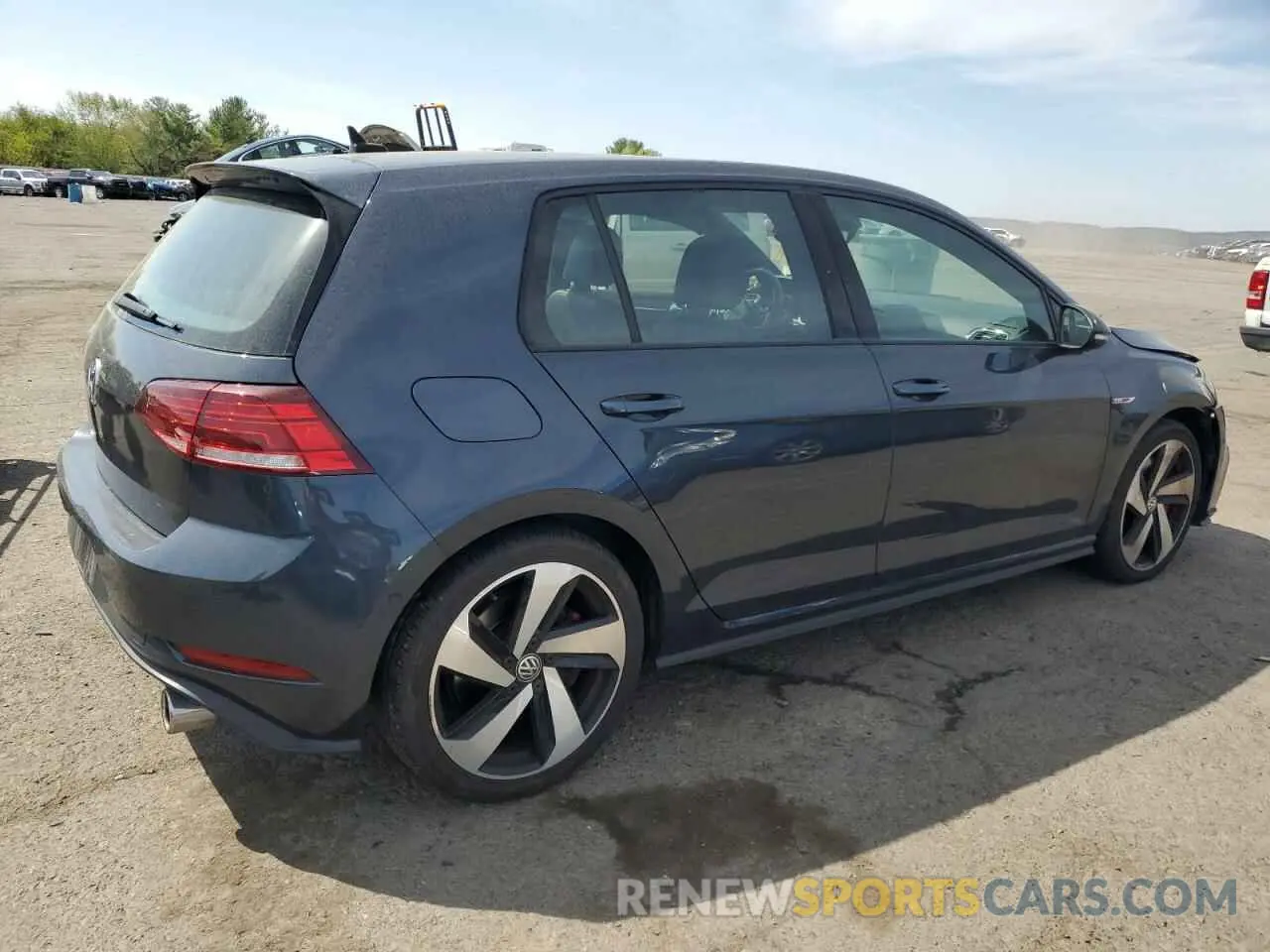 3 Фотография поврежденного автомобиля 3VW5T7AU4KM009725 VOLKSWAGEN GTI 2019