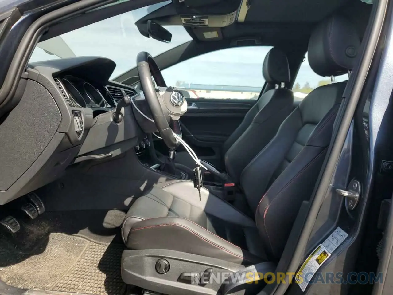 7 Фотография поврежденного автомобиля 3VW5T7AU4KM009725 VOLKSWAGEN GTI 2019