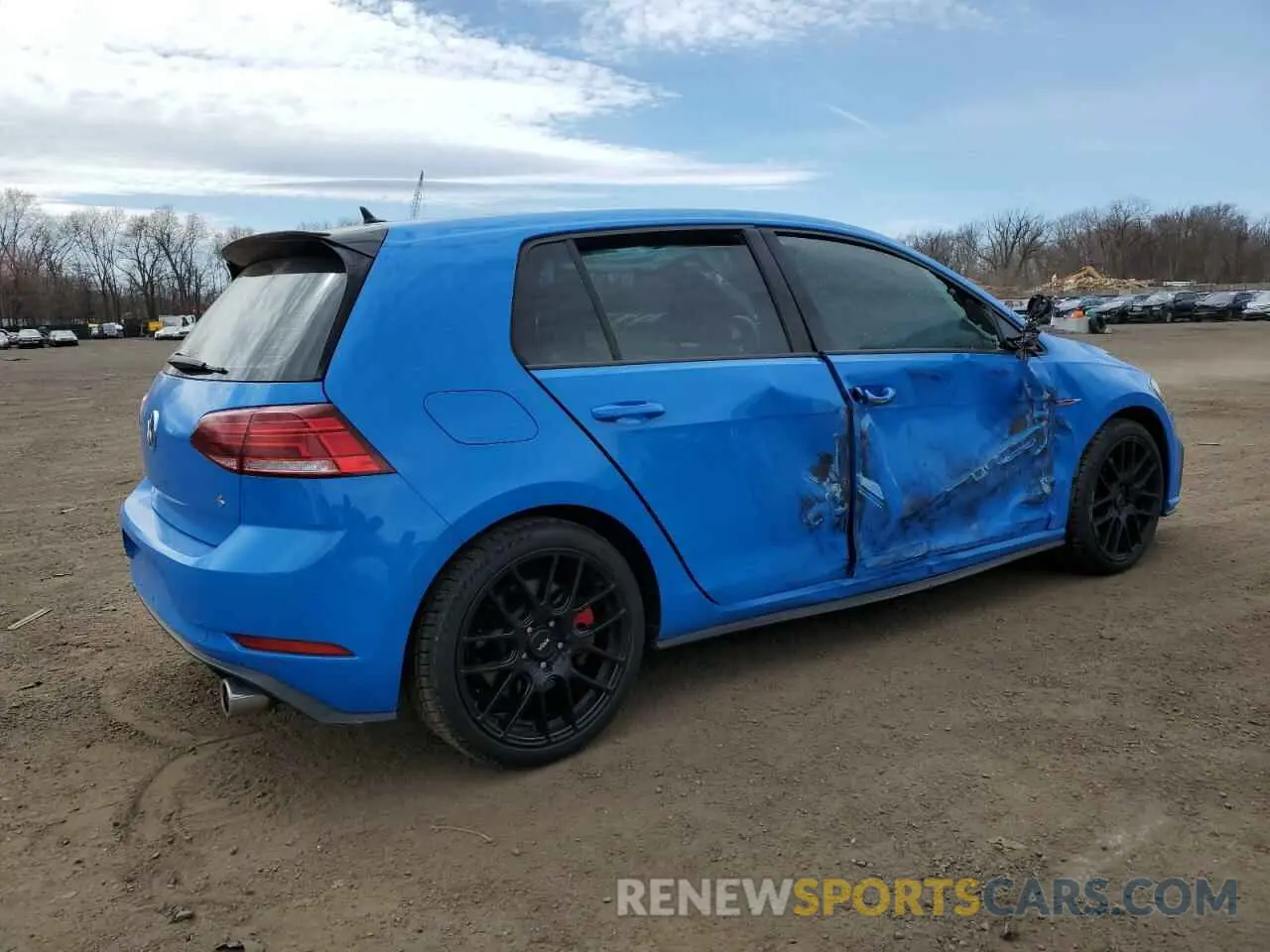 3 Photograph of a damaged car 3VW6T7AU0KM008009 VOLKSWAGEN GTI 2019