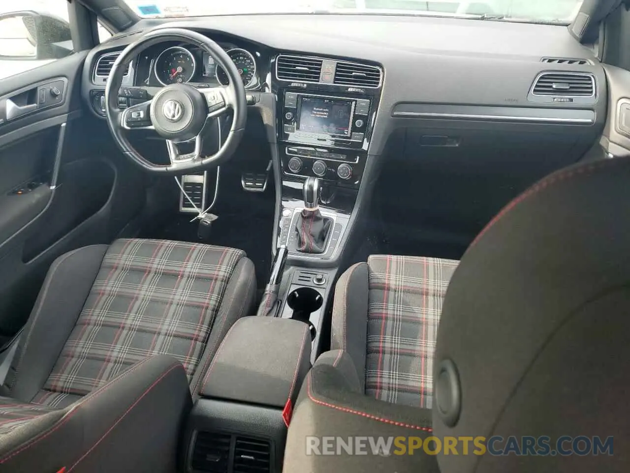 8 Photograph of a damaged car 3VW6T7AU1KM008892 VOLKSWAGEN GTI 2019