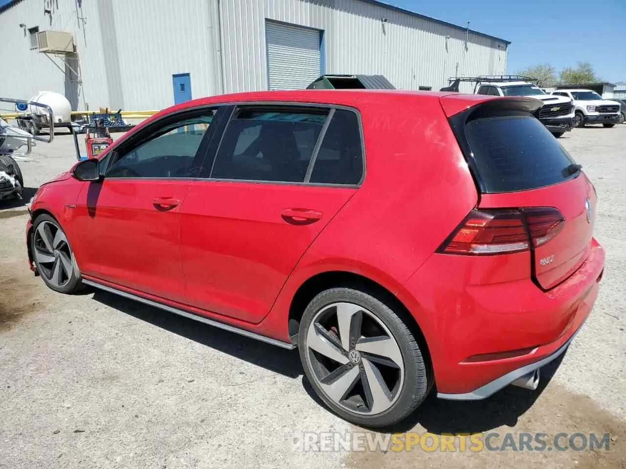 2 Фотография поврежденного автомобиля 3VW6T7AU8KM002247 VOLKSWAGEN GTI 2019
