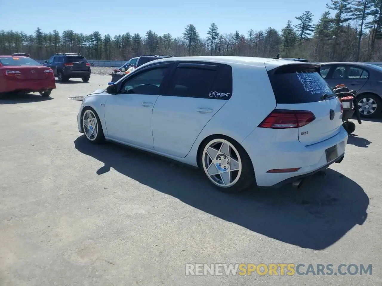 2 Фотография поврежденного автомобиля 3VW6T7AUXKM030969 VOLKSWAGEN GTI 2019