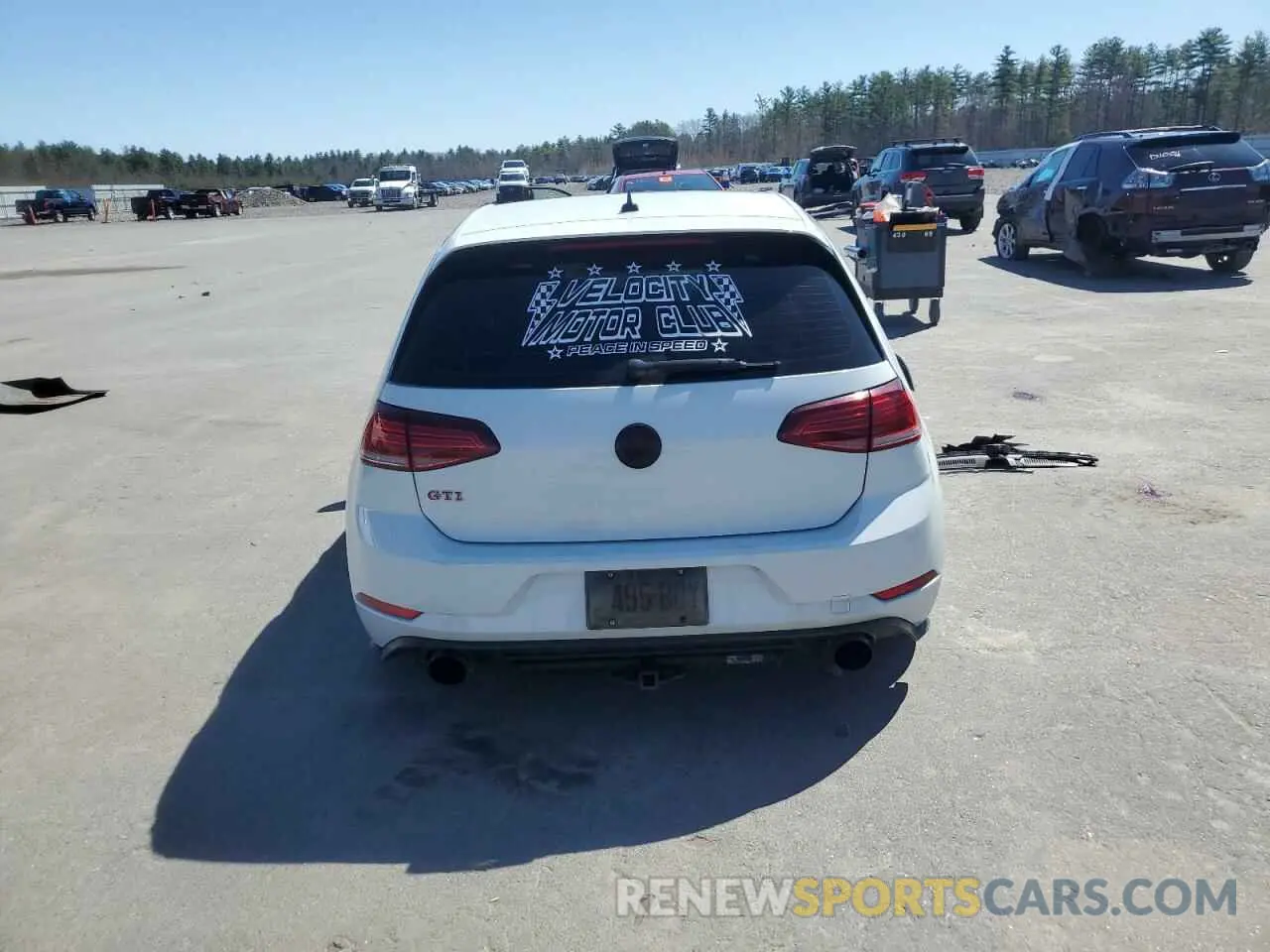 6 Фотография поврежденного автомобиля 3VW6T7AUXKM030969 VOLKSWAGEN GTI 2019