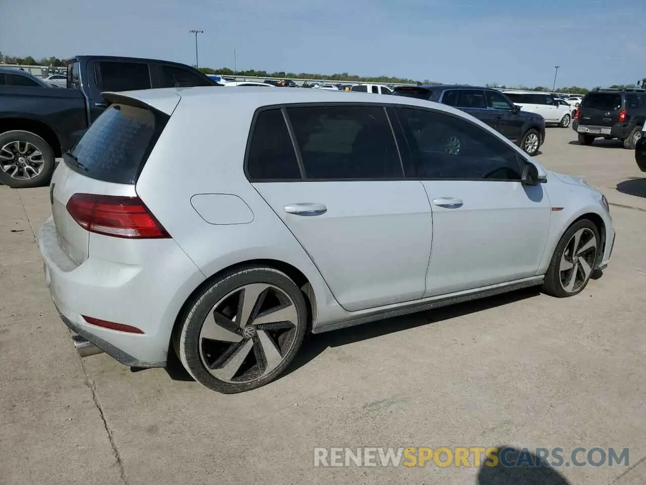 3 Photograph of a damaged car 3VW6T7AU7LM016562 VOLKSWAGEN GTI 2020