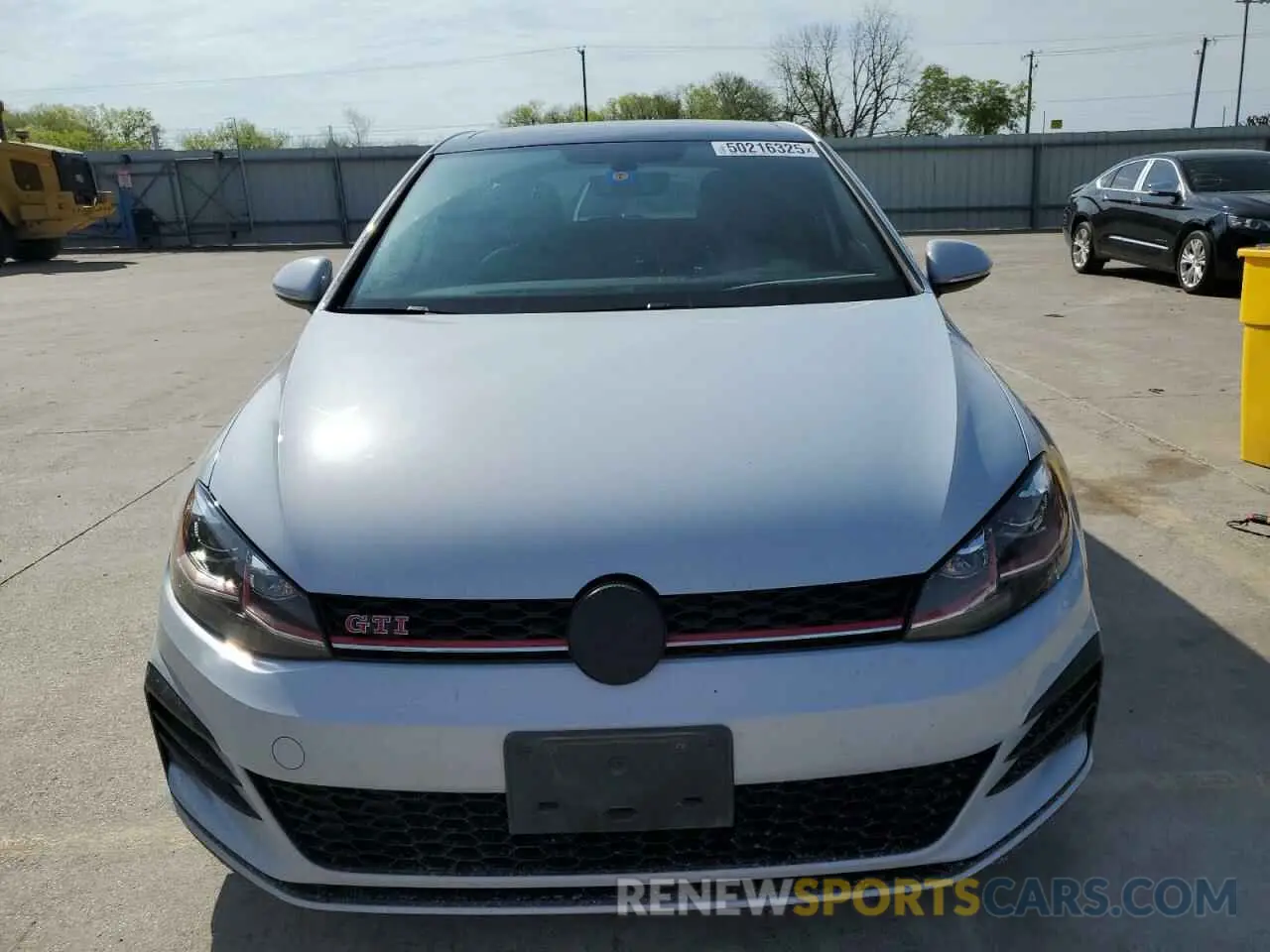 5 Photograph of a damaged car 3VW6T7AU7LM016562 VOLKSWAGEN GTI 2020