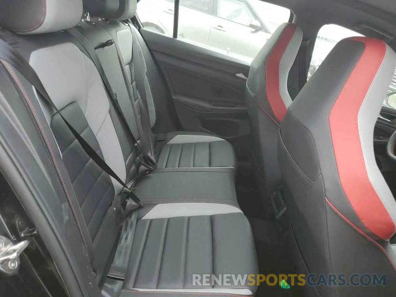 10 Фотография поврежденного автомобиля WVW2A7CD4RW145792 VOLKSWAGEN GTI SE 2024