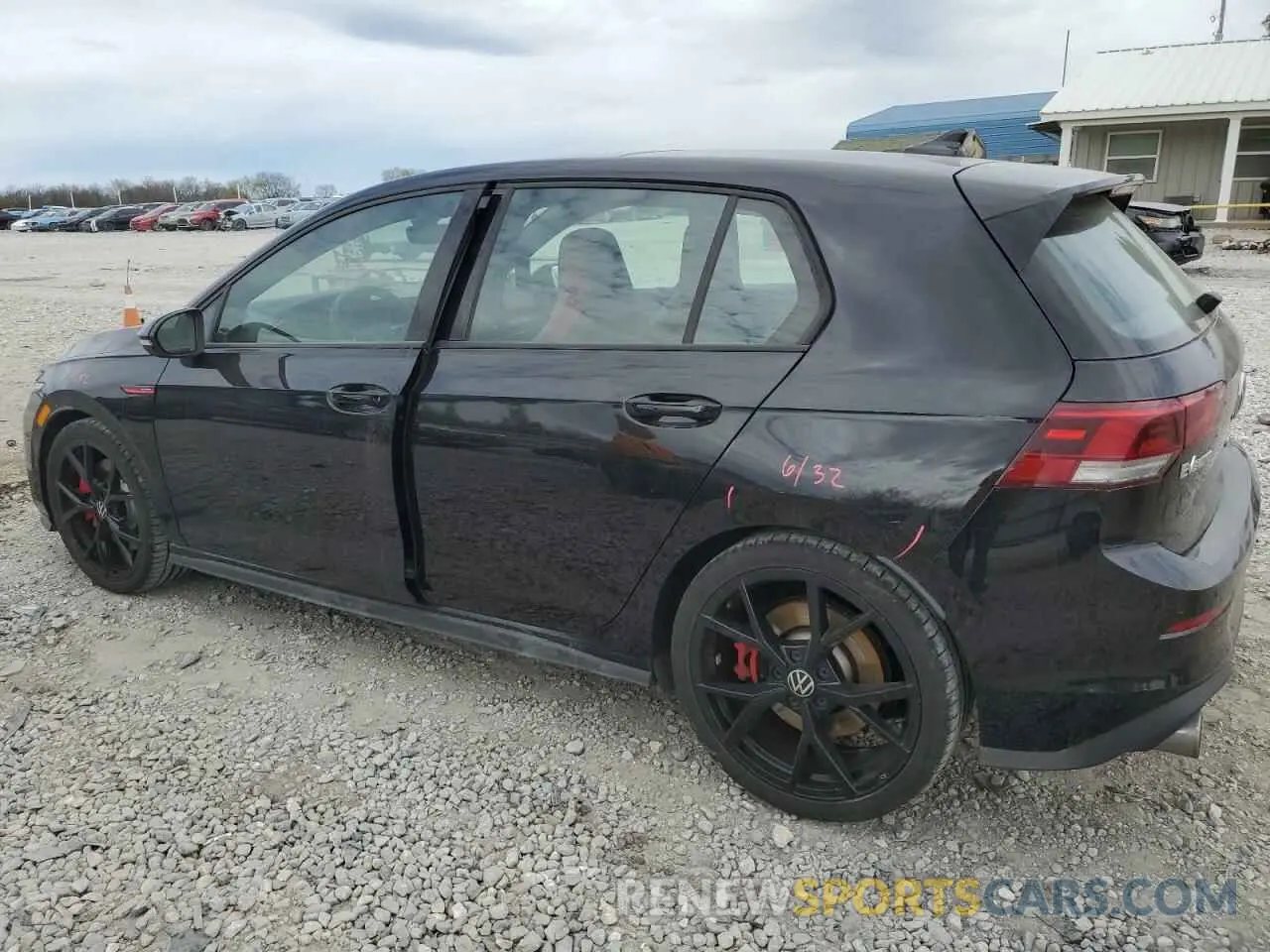 2 Фотография поврежденного автомобиля WVW2A7CD4RW145792 VOLKSWAGEN GTI SE 2024