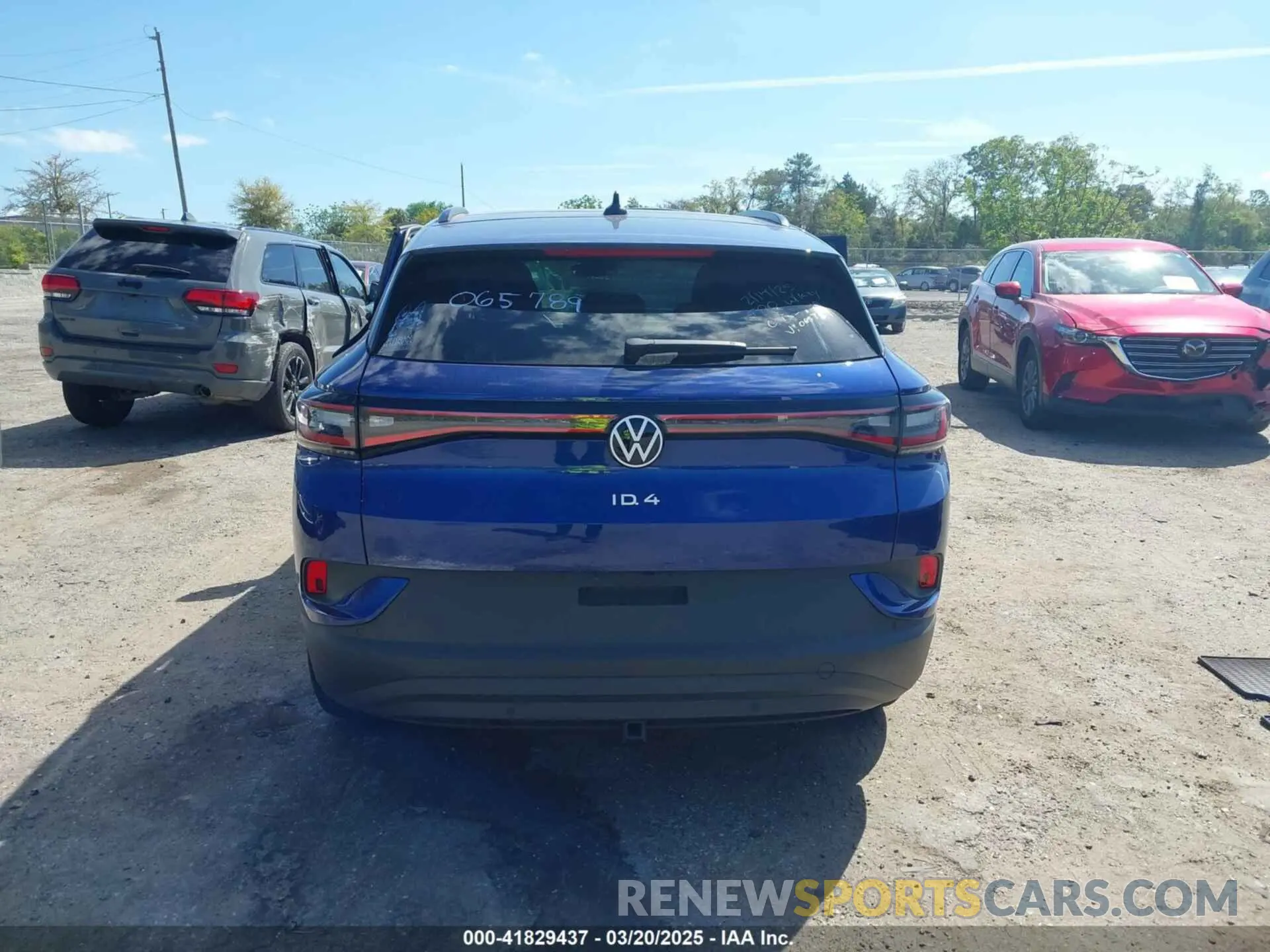 17 Фотография поврежденного автомобиля WVGGNPE23MP065789 VOLKSWAGEN ID.4 2021